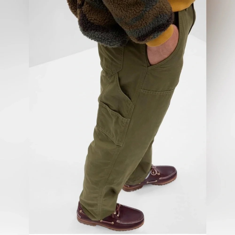 - GAP CARPENTER PAnts MEN'S SIZE 31x32 NWT